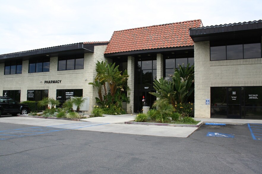 Primary Photo Of 1687 Erringer Rd, Simi Valley Medical For Lease