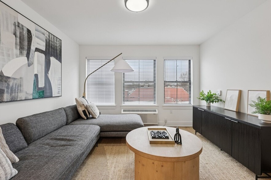 More Photos Of 10 W Westfield Ave W, Roselle Park Apartments For Lease