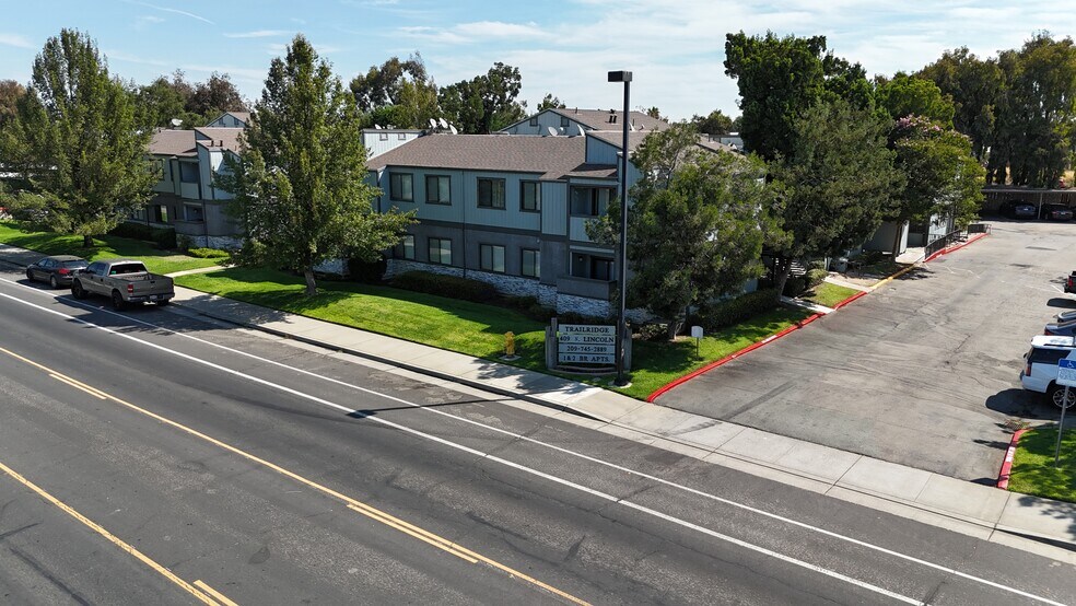 Primary Photo Of 409 N Lincoln Way, Galt Apartments For Sale