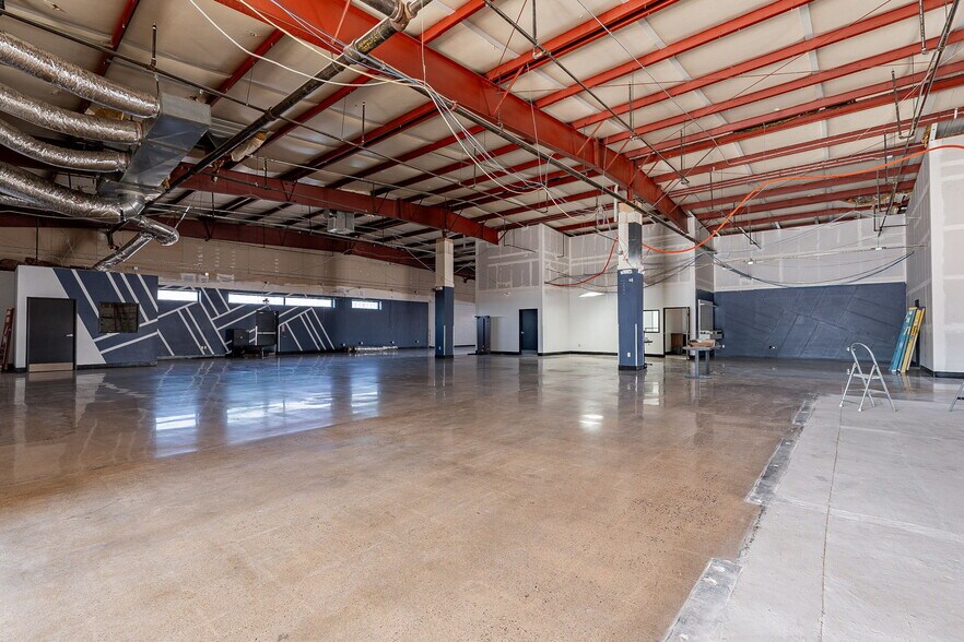 More Photos Of 4205 W Glenrosa Ave, Phoenix Warehouse For Lease