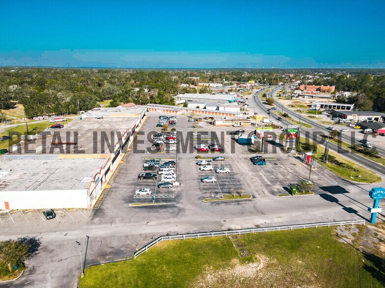 More Photos Of 6570 Caroline St, Milton Unknown For Lease