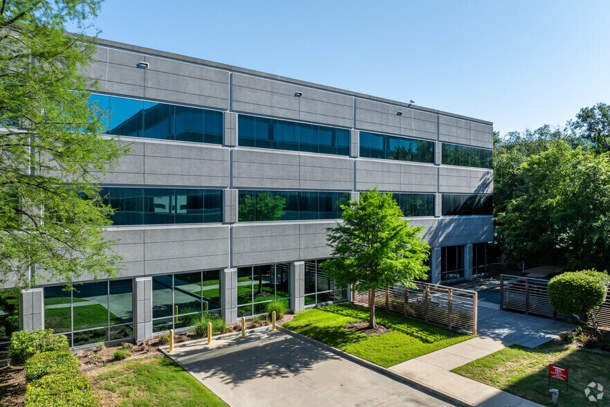 More Photos Of 10300 Town Park Dr, Houston Office For Lease