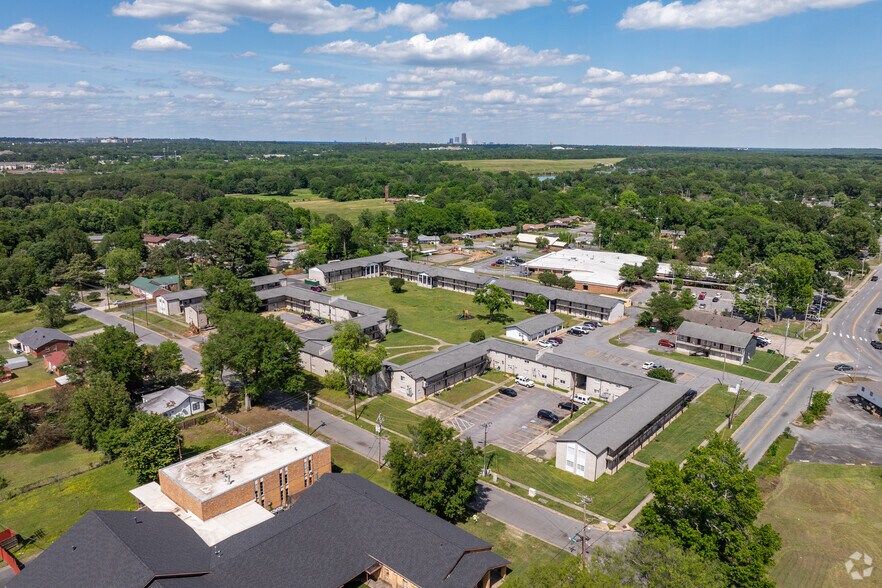 More Photos Of 5201 Geyer Springs Rd, Little Rock Apartments For Sale