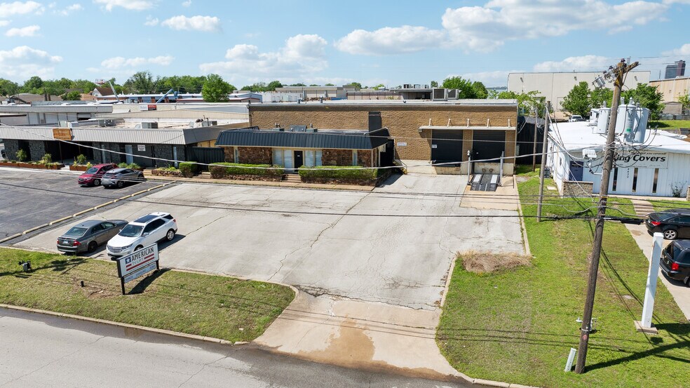 More Photos Of 4434-4437 S 74th Ave, Tulsa Warehouse For Sale