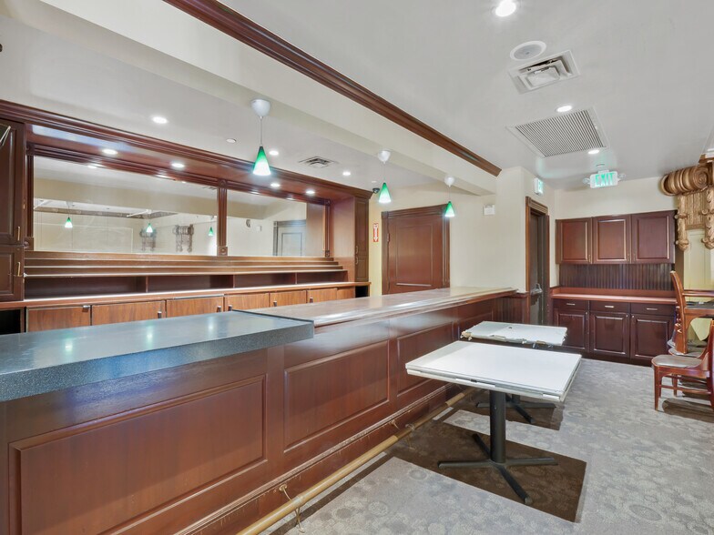 More Photos Of 1100 S Flower St, Los Angeles Office For Lease