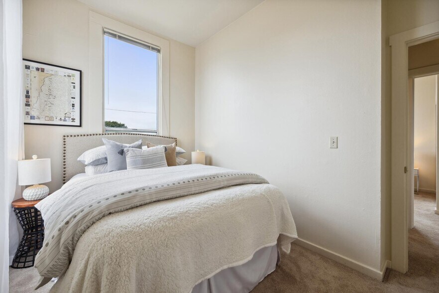 More Photos Of 1820 3rd St, Alameda Apartments For Sale
