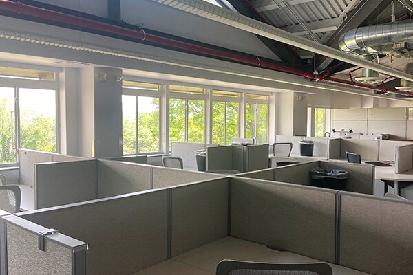 More Photos Of 228 Suss Dr, Waterbury Research And Development For Lease