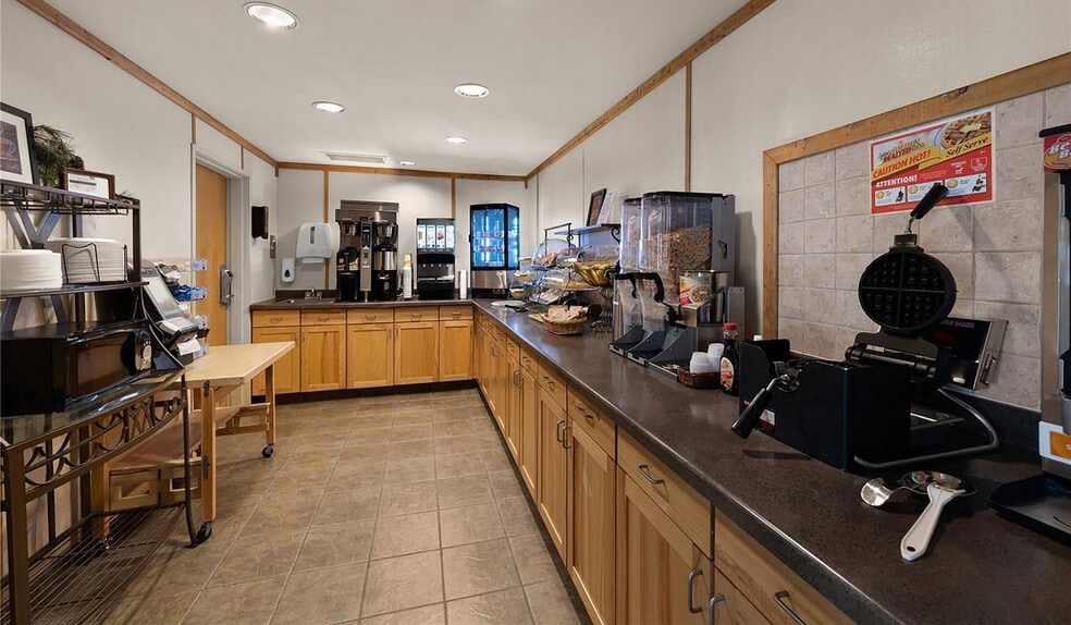 More Photos Of 1738 Comfort Dr, Tomahawk Hotel For Sale