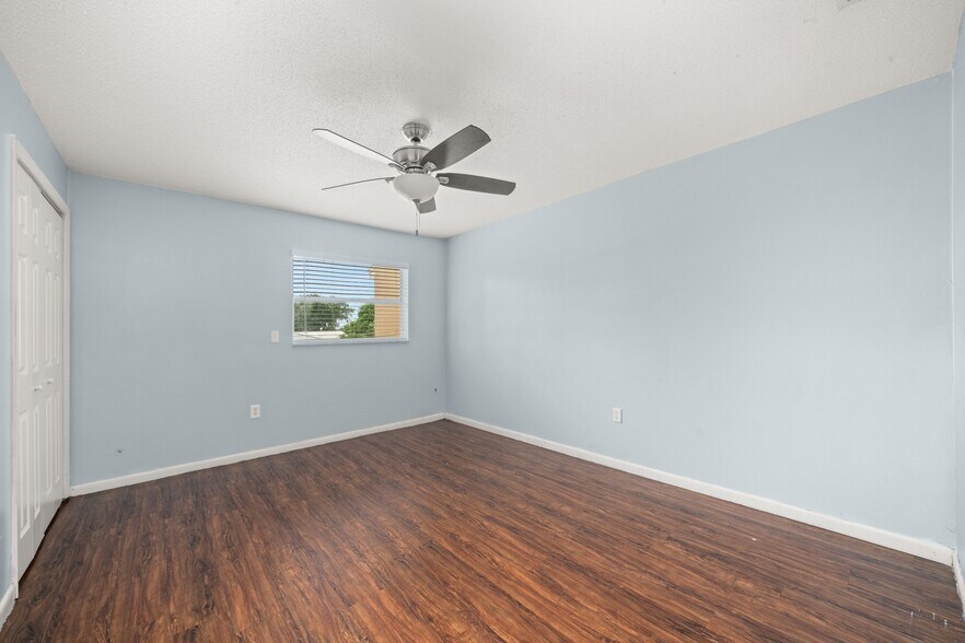 More Photos Of 1000 S Lake Anoka Blvd, Avon Park Multifamily For Sale