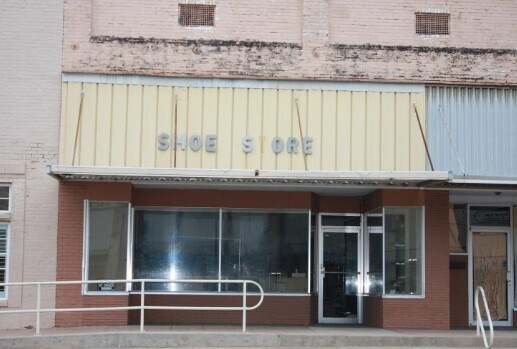 Primary Photo Of 112 S Main St, Nashville General Retail For Sale