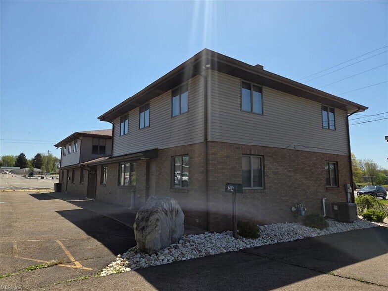More Photos Of 204 Ivy St, Weirton Office Residential For Lease