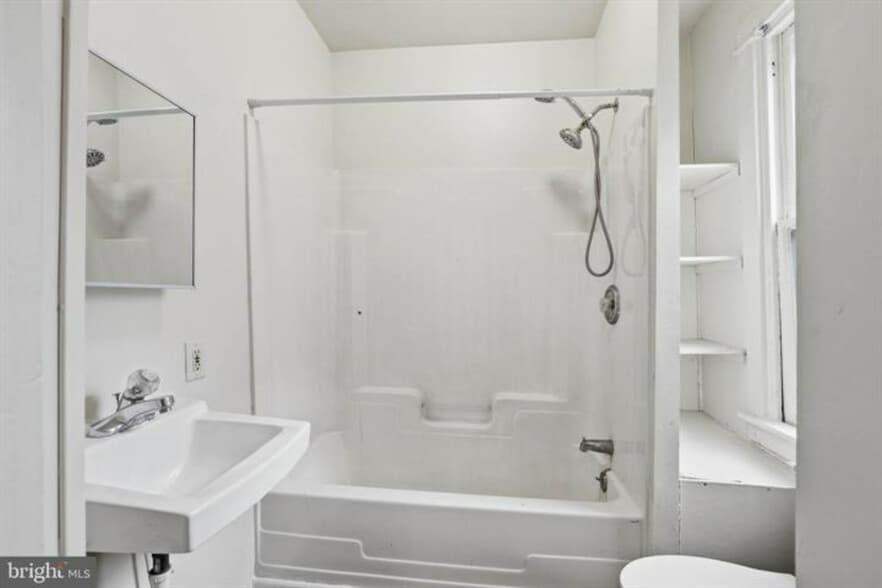 More Photos Of 233 W Chestnut St, Lancaster Apartments For Sale