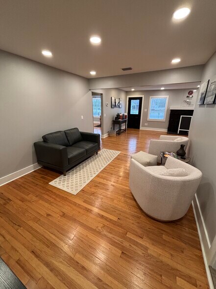 More Photos Of 11169 NW State Rd 20, Bristol Office For Sale