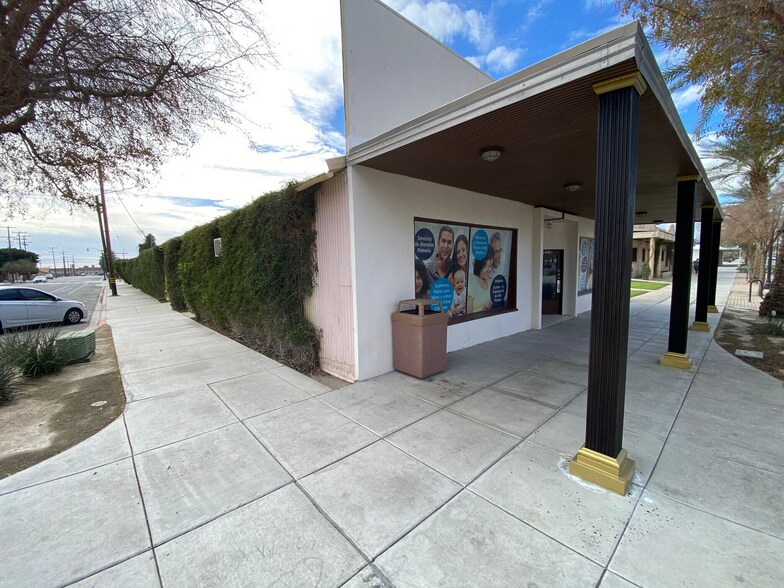Primary Photo Of 1490 6th St, Coachella Medical For Lease