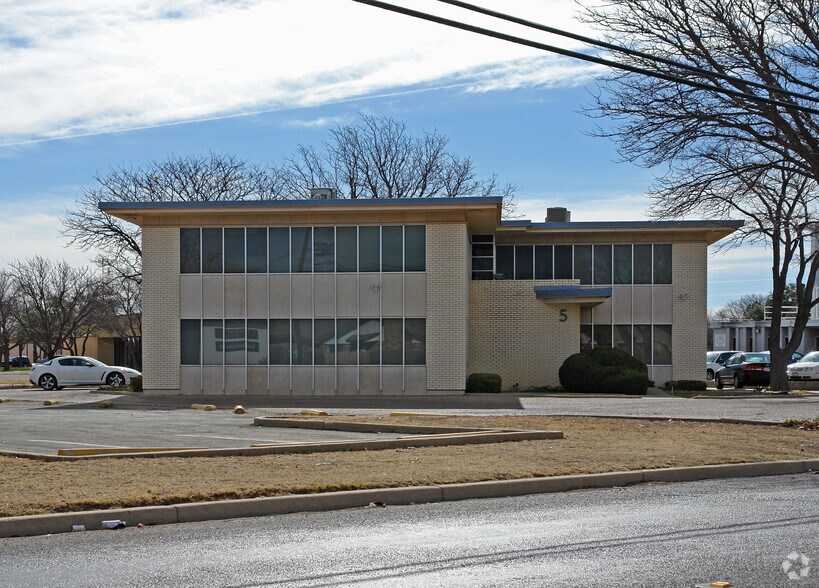 More Photos Of 5 Briercroft Office Park, Lubbock Office For Sale