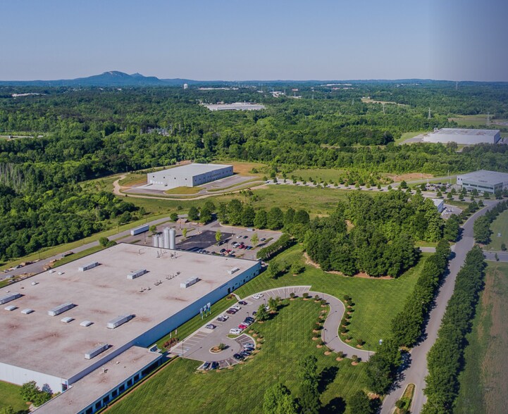 More Photos Of 2800 Repi Ct, Gastonia Distribution For Sale