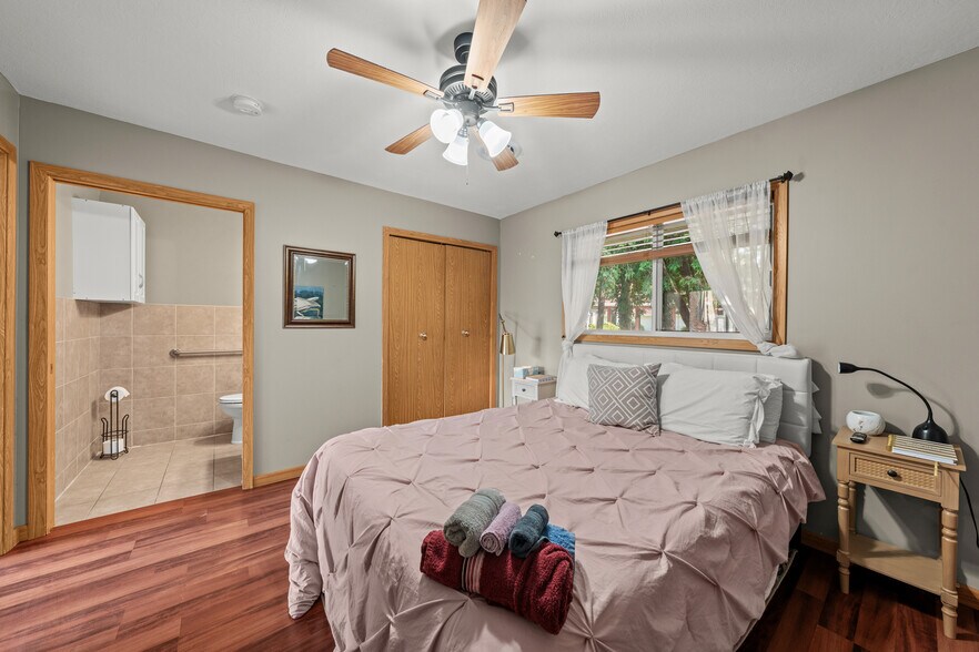 More Photos Of 327 S Miller Rd, Fairlawn Assisted Living For Sale