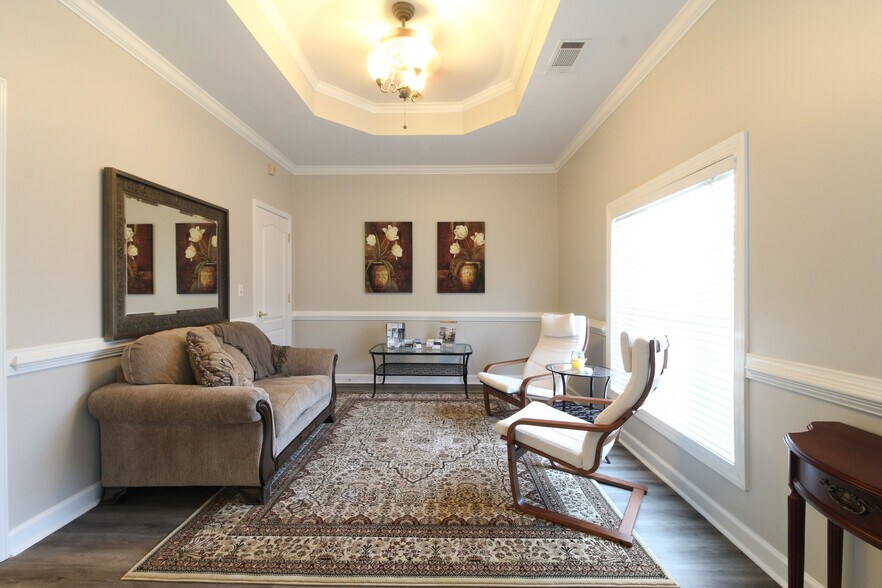 More Photos Of 3459 Acworth Due West Rd, Acworth Office For Sale