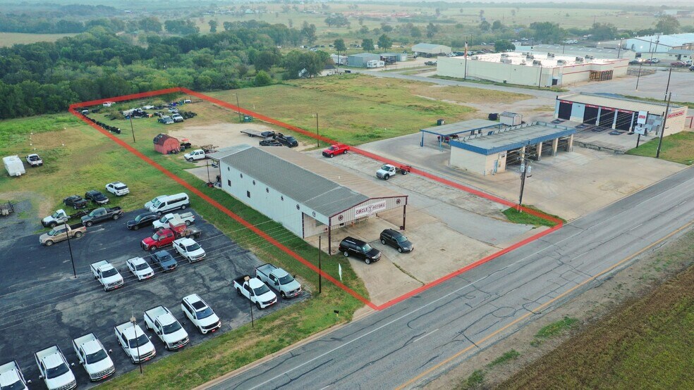 More Photos Of 1505 E Sarah Dewitt Dr, Gonzales Freestanding For Sale