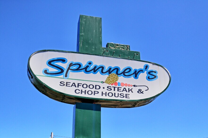 More Photos Of 29430 Ellensburg Ave, Gold Beach Restaurant For Sale