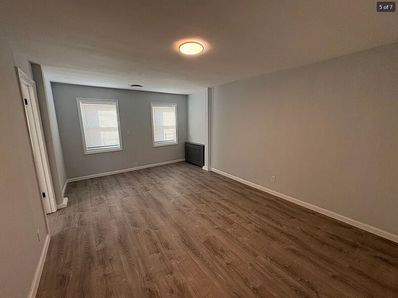 More Photos Of 250 Edwards Pl, Yonkers Multifamily For Sale