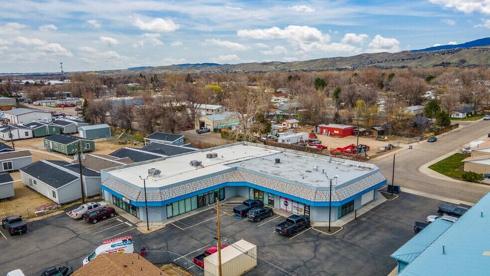More Photos Of 4684-4688 W Chinden Blvd, Boise Freestanding For Lease
