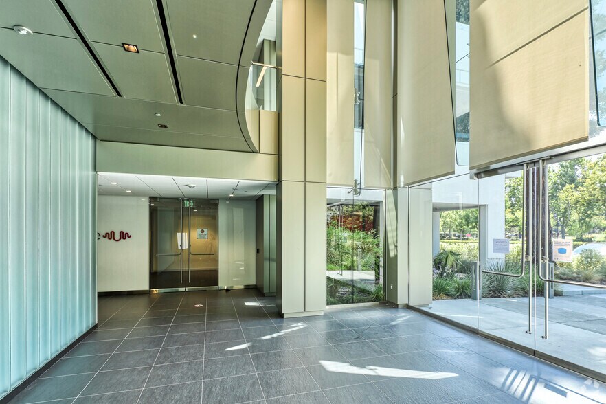 More Photos Of 1001 Page Mill Rd, Palo Alto Office For Lease