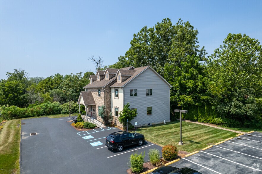 More Photos Of 4295 W Tilghman St, Allentown Office For Lease