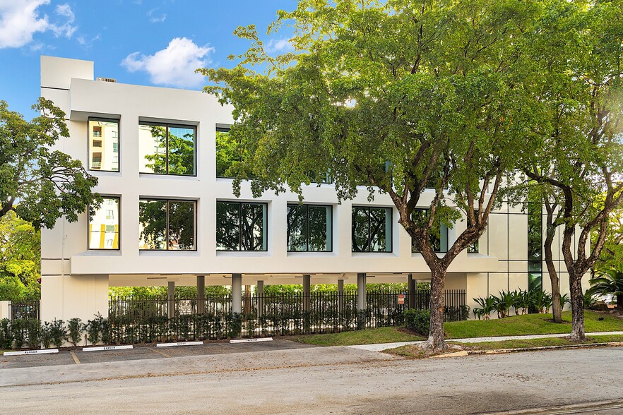 More Photos Of 805 E Broward Blvd, Fort Lauderdale Office For Lease