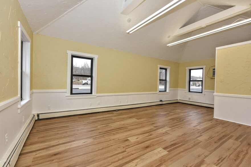 More Photos Of 1432 State Rt 23, Butler Freestanding For Lease