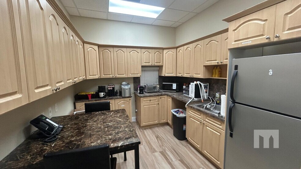 More Photos Of 9710 Stirling Rd, Cooper City Office For Sale