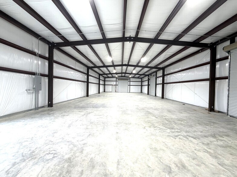 More Photos Of 290 Trinity ln, Gray Land For Lease