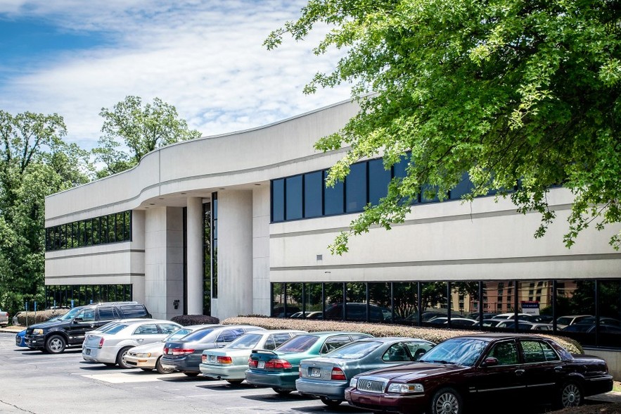 More Photos Of 2314 Sullivan Rd, Atlanta Office For Lease