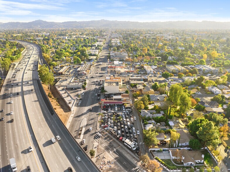 More Photos Of 6025 Laurel Canyon Blvd, North Hollywood Auto Dealership For Sale