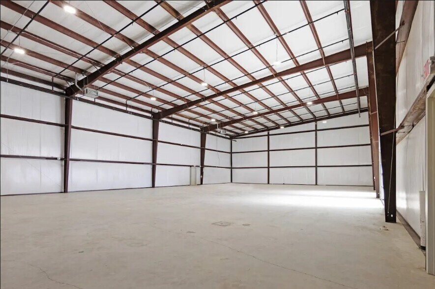 More Photos Of 4000 Texoma Pkwy, Denison Light Distribution For Sale