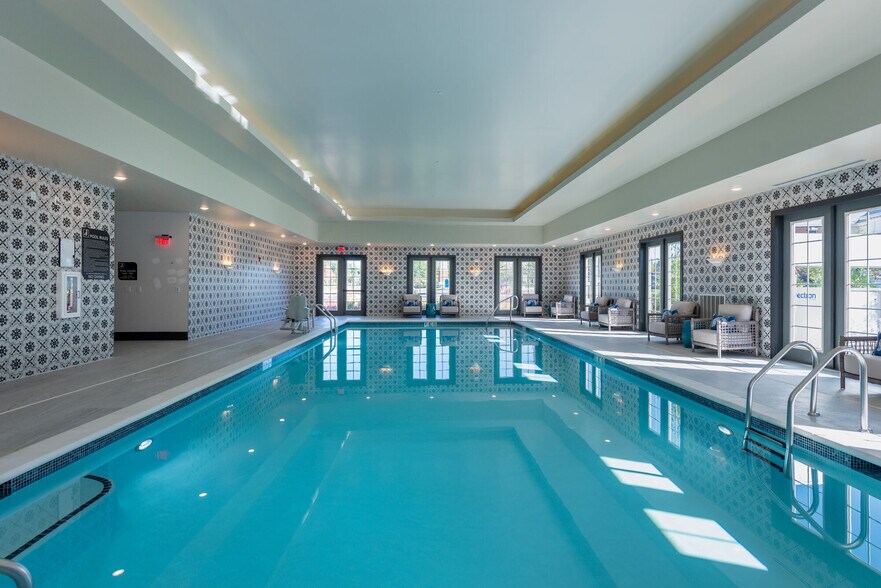 More Photos Of 2200 Carl D Silver Pky, Fredericksburg Apartments For Lease