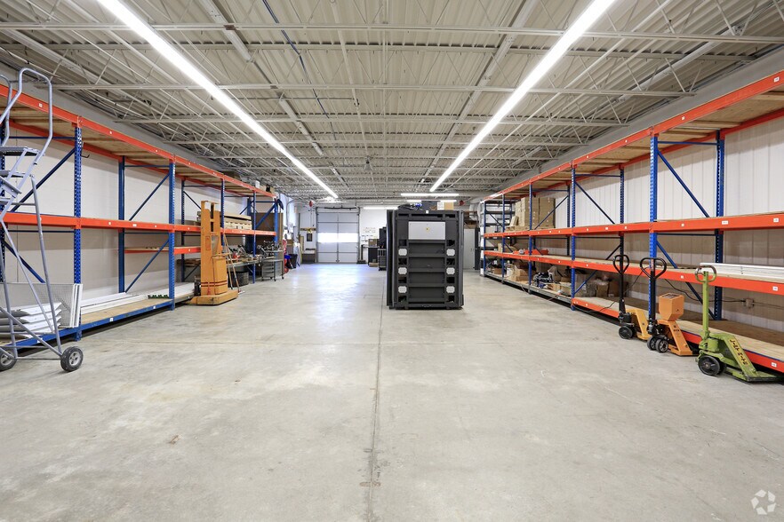 More Photos Of 313 Lake Hazeltine Dr, Chaska Manufacturing For Lease
