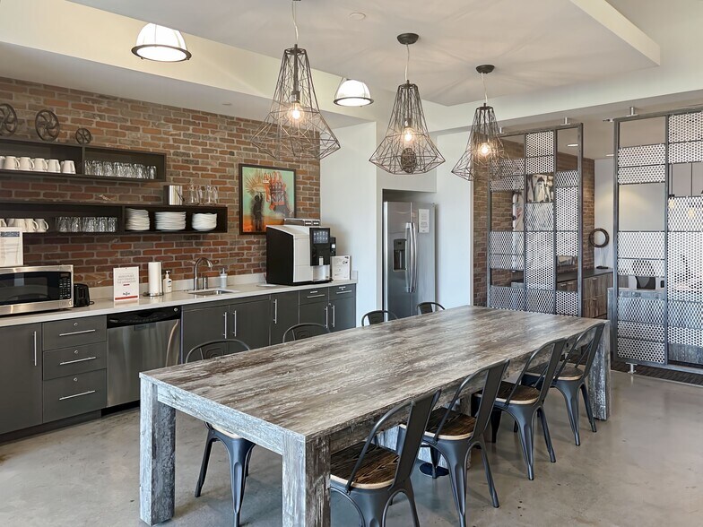 More Photos Of 106 Langtree Village Rd, Mooresville Coworking Space