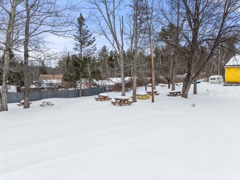 More Photos Of 691 Endicott St N, Laconia Restaurant For Sale