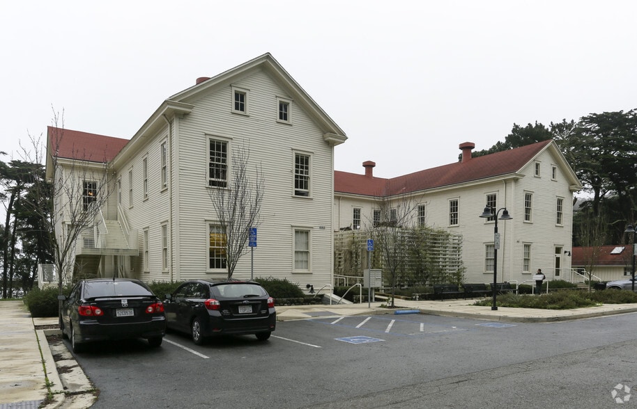 More Photos Of 681-683 Schofield Rd, San Francisco Schools For Lease