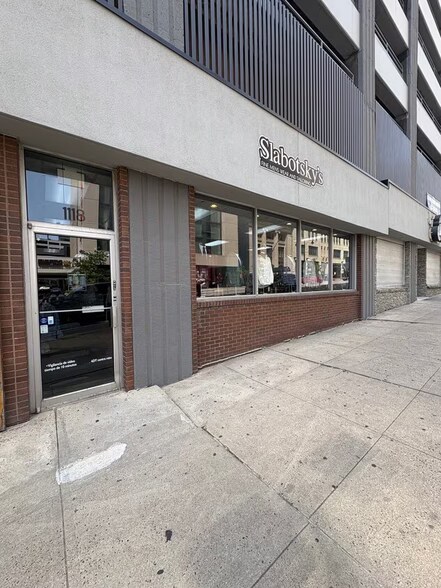 Primary Photo Of 1116-1120 Grand Blvd, Kansas City Storefront For Lease