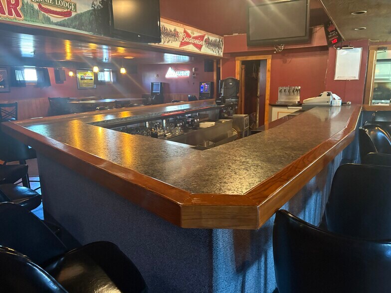 More Photos Of N1016 County Road L, Watertown Restaurant For Sale