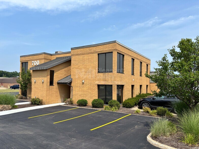 Primary Photo Of 700-790 Ken Mar Industrial Pky, Broadview Heights Flex For Lease