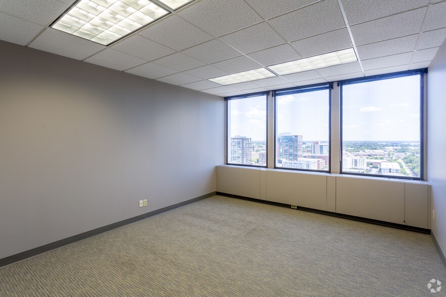 Photo of 15th Floor Ste 1560