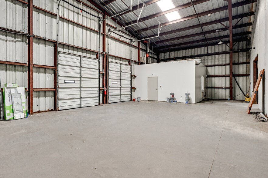 More Photos Of 515 Mills Rd, Garland Food Processing For Lease