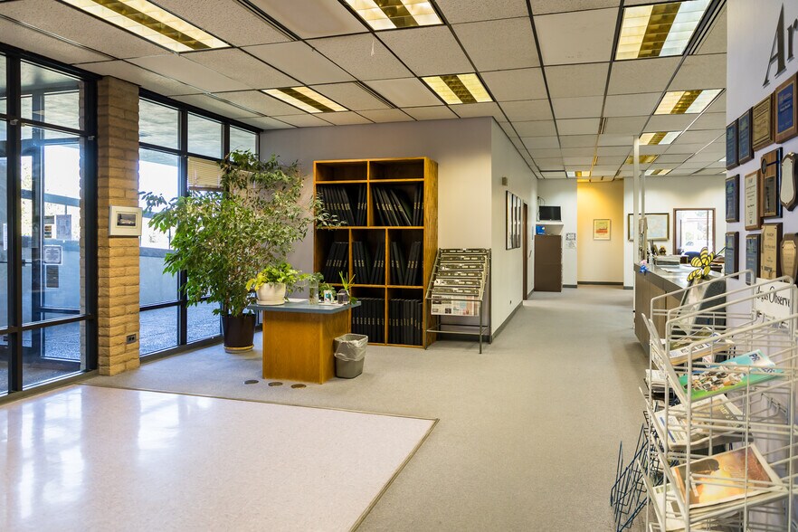 More Photos Of 1160 SW 4th St, Ontario Light Distribution For Sale