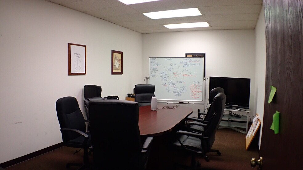 More Photos Of 2819-2829 Burton Ave, Burbank Warehouse For Lease