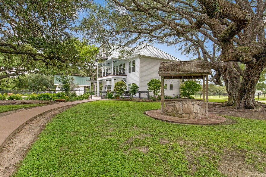 More Photos Of 1007 FM 390 E, Brenham Land For Sale