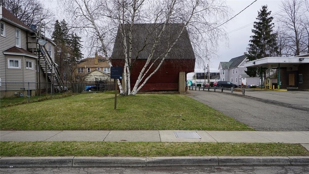 More Photos Of 7 Jefferson Ave, Endicott Warehouse For Sale