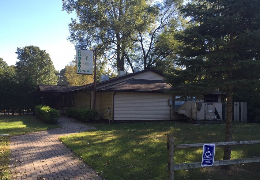 More Photos Of 12227-12229 Seymour Rd, Grass Lake Restaurant For Sale